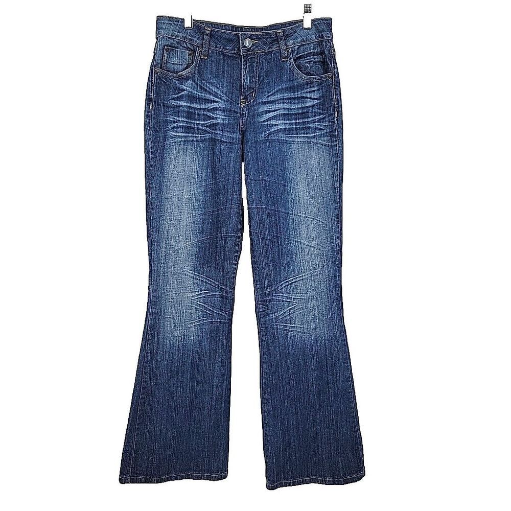 Fashion Bug Womens Jeans Size 12 Boot Cut 30x32 Whiskers Embroidered